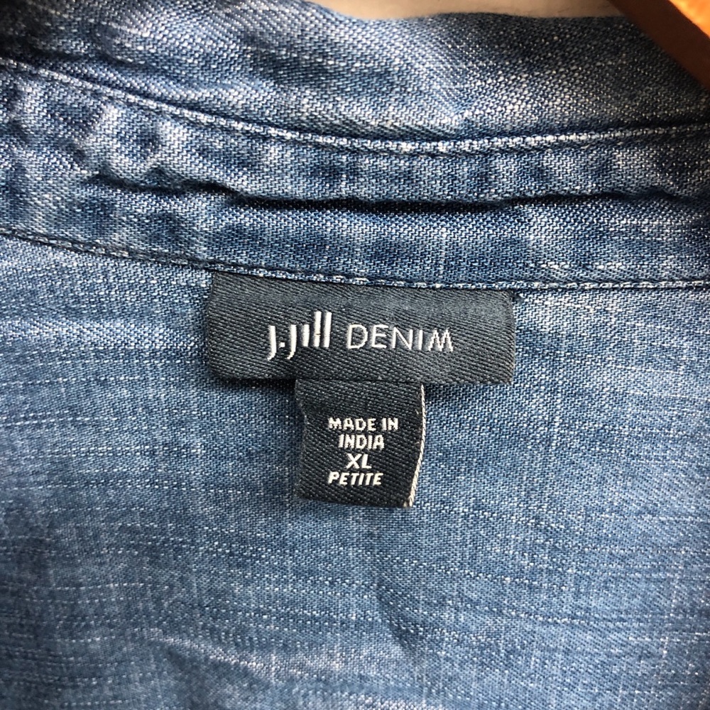 J. Jill Light Blue Denim Short-Sleeve Blouse - Picture 4 of 7